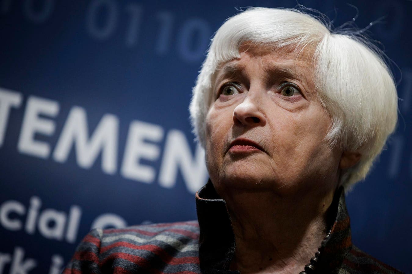 Janet Yellen Issues Serious $34 Trillion Warning as Bitcoin Predicts Rising to $1M Price