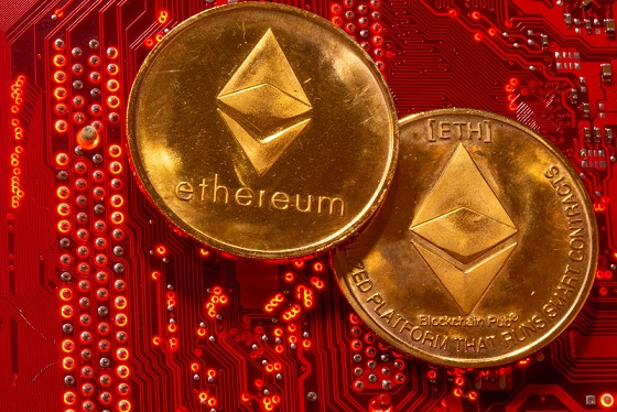 &copy; Reuters Bitcoin, Ethereum, Dogecoin Go Down Yet Again: 'Crucial Area Of Support,' Top Analyst Warns